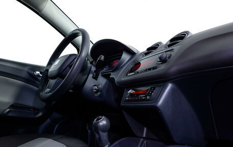 SEAT Ibiza IV рестайлинг 2, 2012 год, 680 000 рублей, 21 фотография