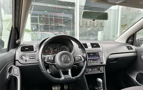 Volkswagen Polo VI (EU Market), 2018 год, 1 370 000 рублей, 6 фотография
