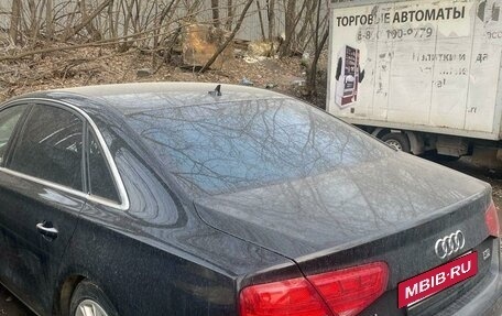 Audi A8, 2011 год, 1 300 000 рублей, 5 фотография