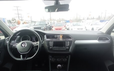 Volkswagen Tiguan II, 2017 год, 2 200 000 рублей, 9 фотография