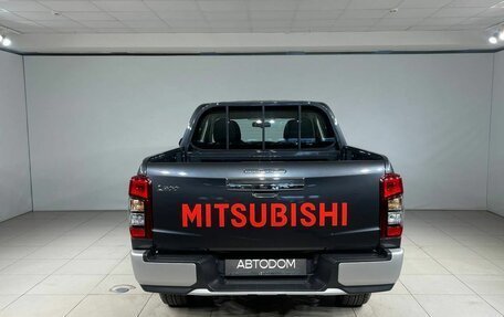 Mitsubishi L200 IV рестайлинг, 2023 год, 4 050 000 рублей, 4 фотография