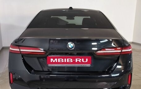 BMW 5 серия, 2023 год, 10 900 000 рублей, 6 фотография