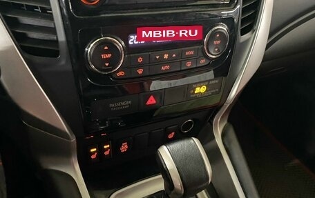 Mitsubishi Pajero Sport III рестайлинг, 2019 год, 2 699 000 рублей, 5 фотография