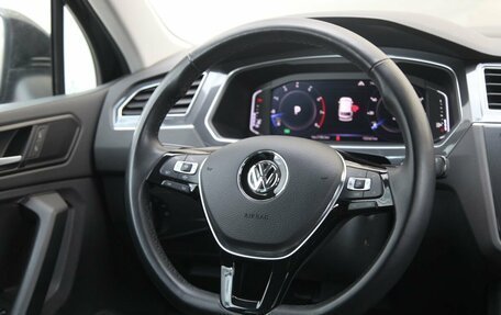 Volkswagen Tiguan II, 2019 год, 2 690 000 рублей, 13 фотография
