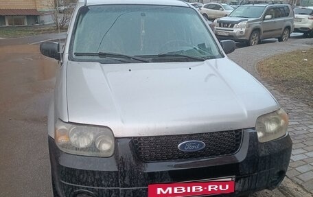 Ford Escape II, 2005 год, 350 000 рублей, 3 фотография