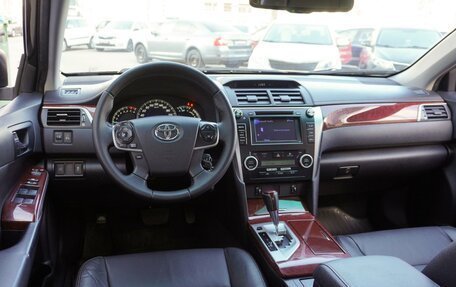 Toyota Camry, 2014 год, 1 798 000 рублей, 6 фотография