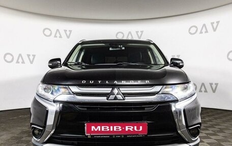Mitsubishi Outlander III рестайлинг 3, 2016 год, 2 039 000 рублей, 9 фотография