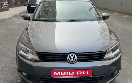 Volkswagen Jetta VI, 2014 год, 1 498 000 рублей, 3 фотография
