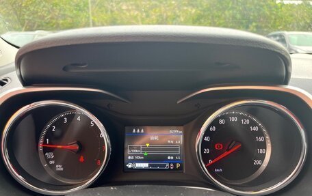 Chevrolet Tracker, 2021 год, 1 585 000 рублей, 4 фотография