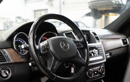 Mercedes-Benz M-Класс, 2013 год, 3 210 000 рублей, 5 фотография
