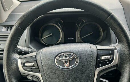 Toyota Land Cruiser Prado 150 рестайлинг 2, 2018 год, 5 250 000 рублей, 19 фотография