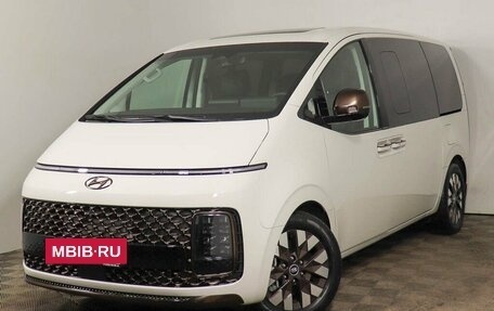 Hyundai Staria, 2024 год, 9 390 000 рублей, 17 фотография