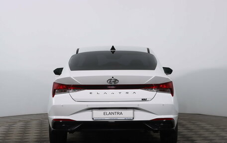 Hyundai Elantra, 2022 год, 2 790 000 рублей, 3 фотография