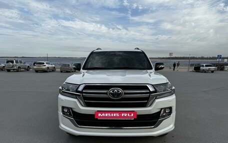 Toyota Land Cruiser 200, 2019 год, 9 200 000 рублей, 2 фотография