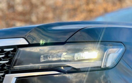 Cadillac Escalade V, 2023 год, 17 000 000 рублей, 12 фотография