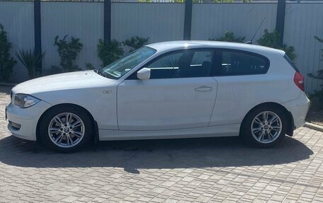 BMW 1 серия, 2010 год, 1 130 000 рублей, 4 фотография