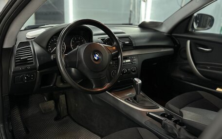BMW 1 серия, 2011 год, 900 000 рублей, 6 фотография