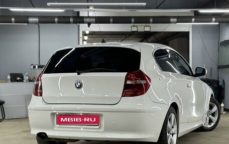 BMW 1 серия, 2011 год, 900 000 рублей, 4 фотография