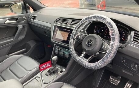 Volkswagen Tiguan II, 2020 год, 2 050 000 рублей, 11 фотография