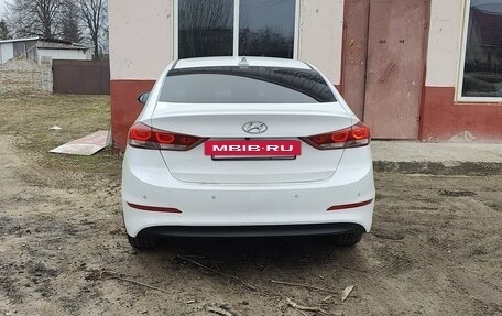 Hyundai Elantra VI рестайлинг, 2018 год, 1 650 000 рублей, 5 фотография