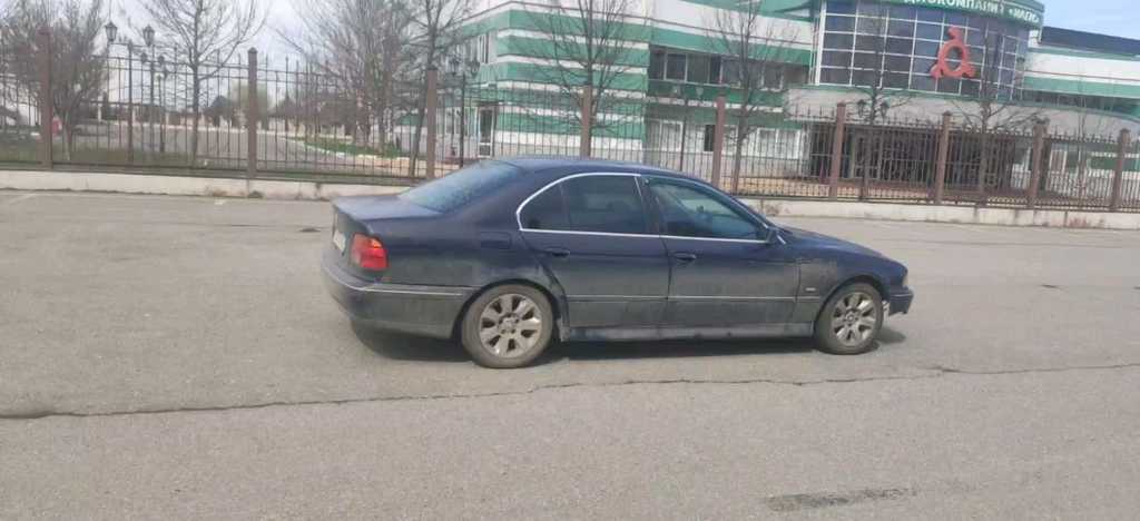 BMW 5 серия E39, 1998 год, 400 000 рублей, 2 фотография
