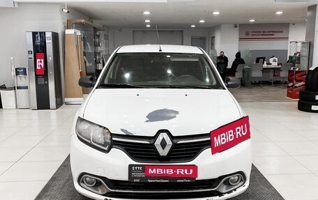 Renault Logan II, 2015 год, 350 000 рублей, 2 фотография