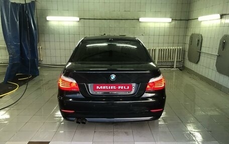 BMW 5 серия, 2008 год, 800 000 рублей, 4 фотография
