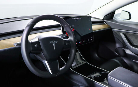 Tesla Model 3 I, 2019 год, 3 590 000 рублей, 13 фотография
