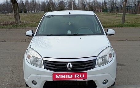 Renault Sandero I, 2012 год, 675 000 рублей, 4 фотография