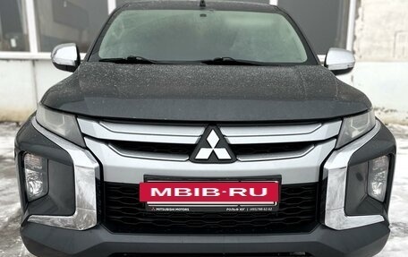 Mitsubishi L200 IV рестайлинг, 2021 год, 2 715 000 рублей, 8 фотография