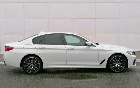 BMW 5 серия, 2020 год, 7 590 000 рублей, 3 фотография