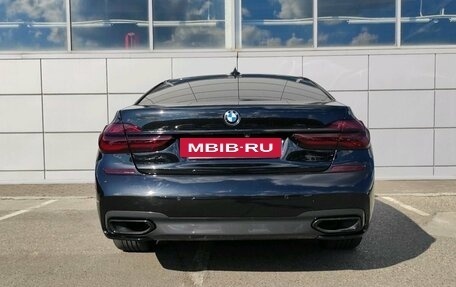BMW 7 серия, 2018 год, 4 600 000 рублей, 5 фотография