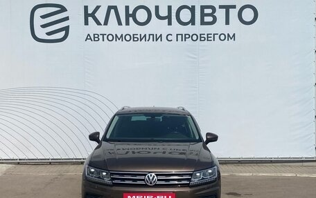 Volkswagen Tiguan II, 2018 год, 2 729 000 рублей, 2 фотография