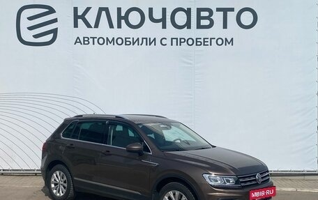 Volkswagen Tiguan II, 2018 год, 2 729 000 рублей, 3 фотография