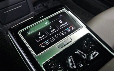 Audi S8, 2020 год, 11 000 000 рублей, 18 фотография