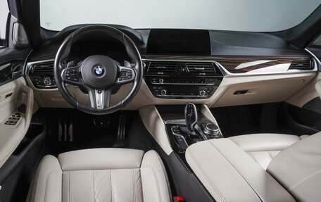 BMW 5 серия, 2019 год, 5 799 000 рублей, 6 фотография