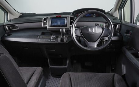 Honda Freed I, 2012 год, 1 499 000 рублей, 6 фотография