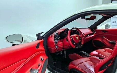 Ferrari F8, 2021 год, 29 500 000 рублей, 11 фотография