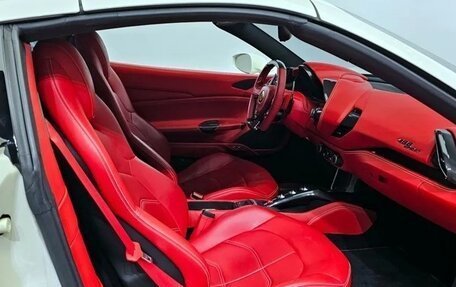 Ferrari F8, 2021 год, 29 500 000 рублей, 12 фотография