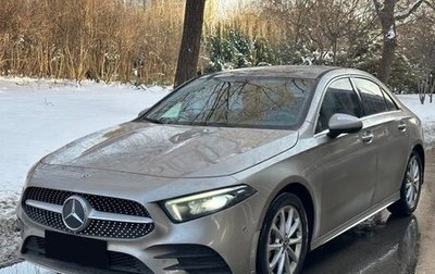 Mercedes-Benz A-Класс, 2019 год, 2 080 000 рублей, 1 фотография