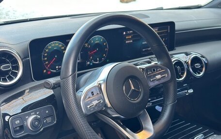 Mercedes-Benz A-Класс, 2019 год, 2 080 000 рублей, 11 фотография