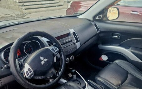 Mitsubishi Outlander III рестайлинг 3, 2008 год, 1 220 000 рублей, 5 фотография