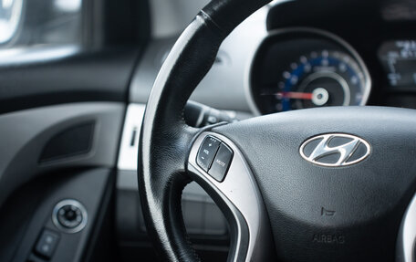 Hyundai Elantra V, 2013 год, 1 090 000 рублей, 14 фотография