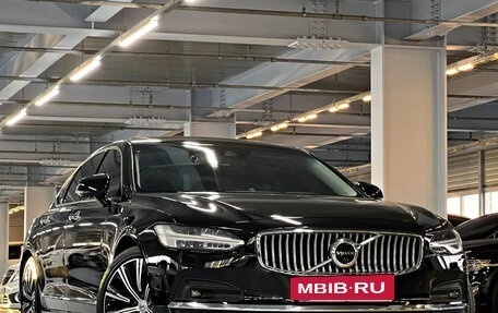 Volvo S90 II рестайлинг, 2021 год, 3 297 600 рублей, 3 фотография