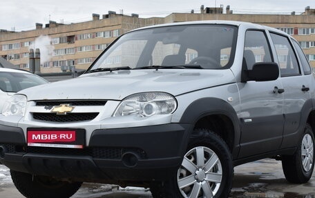Chevrolet Niva I рестайлинг, 2011 год, 439 000 рублей, 3 фотография