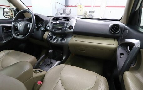 Toyota RAV4, 2012 год, 1 695 000 рублей, 18 фотография
