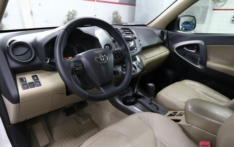 Toyota RAV4, 2012 год, 1 695 000 рублей, 11 фотография