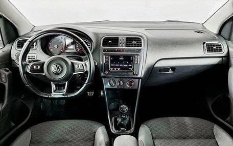 Volkswagen Polo VI (EU Market), 2018 год, 1 490 000 рублей, 14 фотография