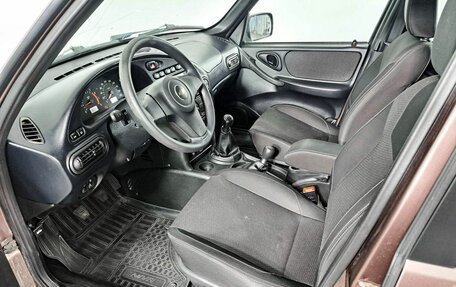 Chevrolet Niva I рестайлинг, 2017 год, 889 000 рублей, 16 фотография