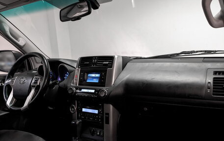 Toyota Land Cruiser Prado 150 рестайлинг 2, 2013 год, 3 750 000 рублей, 12 фотография
